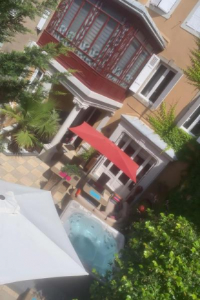GUESTHOUSE La VILLAE